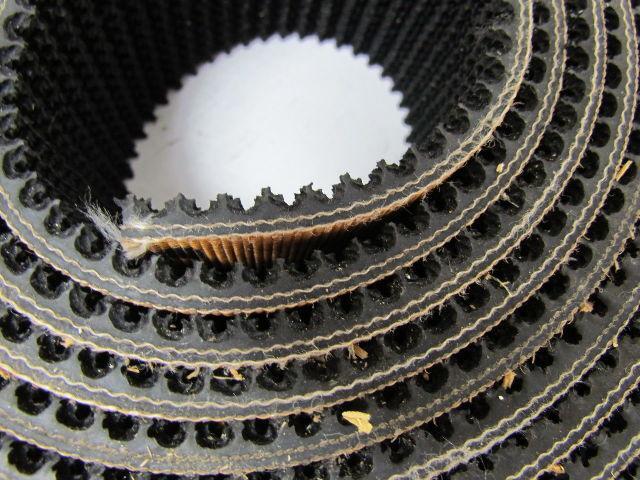 2-Ply Rough Top Rubber Incline Conveyor Belt 2-1/8"x200' Long 0.26" Thick