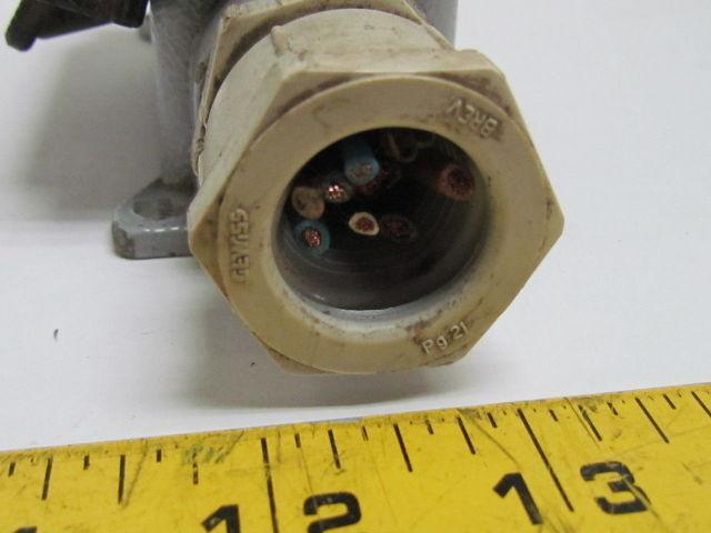 16-Pin Female Connector Plug Housing 16A 600V Single Lever w/Cover Surface Mount