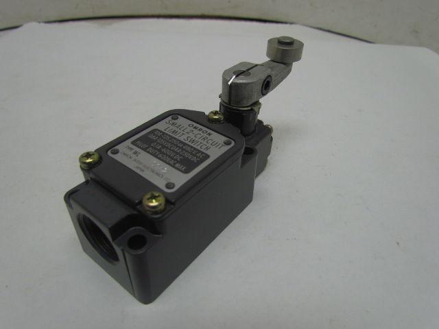 Omron Type WL GCA2 Limit Switch w/Roller Lever Arm 10A 125/250/480VAC 2-Circuit