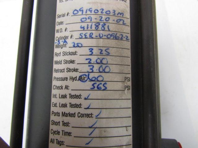 Milco SER-u-09622-2-3-A 411881 Weld Cylinder 3/8" Ports 1" Rod End 60 PSI Air