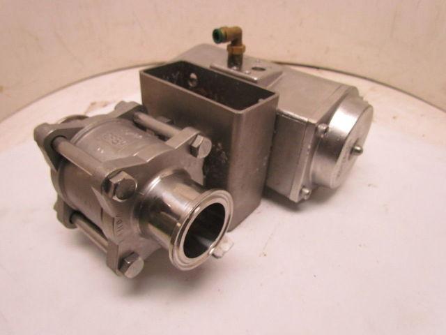 10-SR-85 1000 WOG CF8M Stainless Steel 1-1/2" Tri Clover Ball Valve w/Actuator