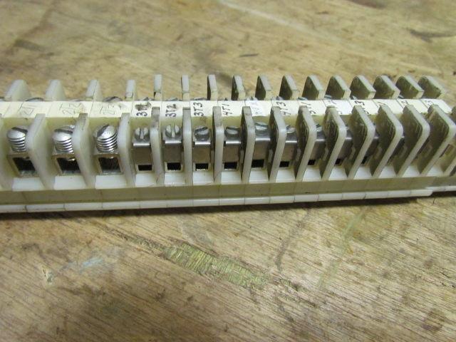 A-B Allen Bradley Terminal Block Strip 7/8x58-1/2" DIN Rail 129 Blocks