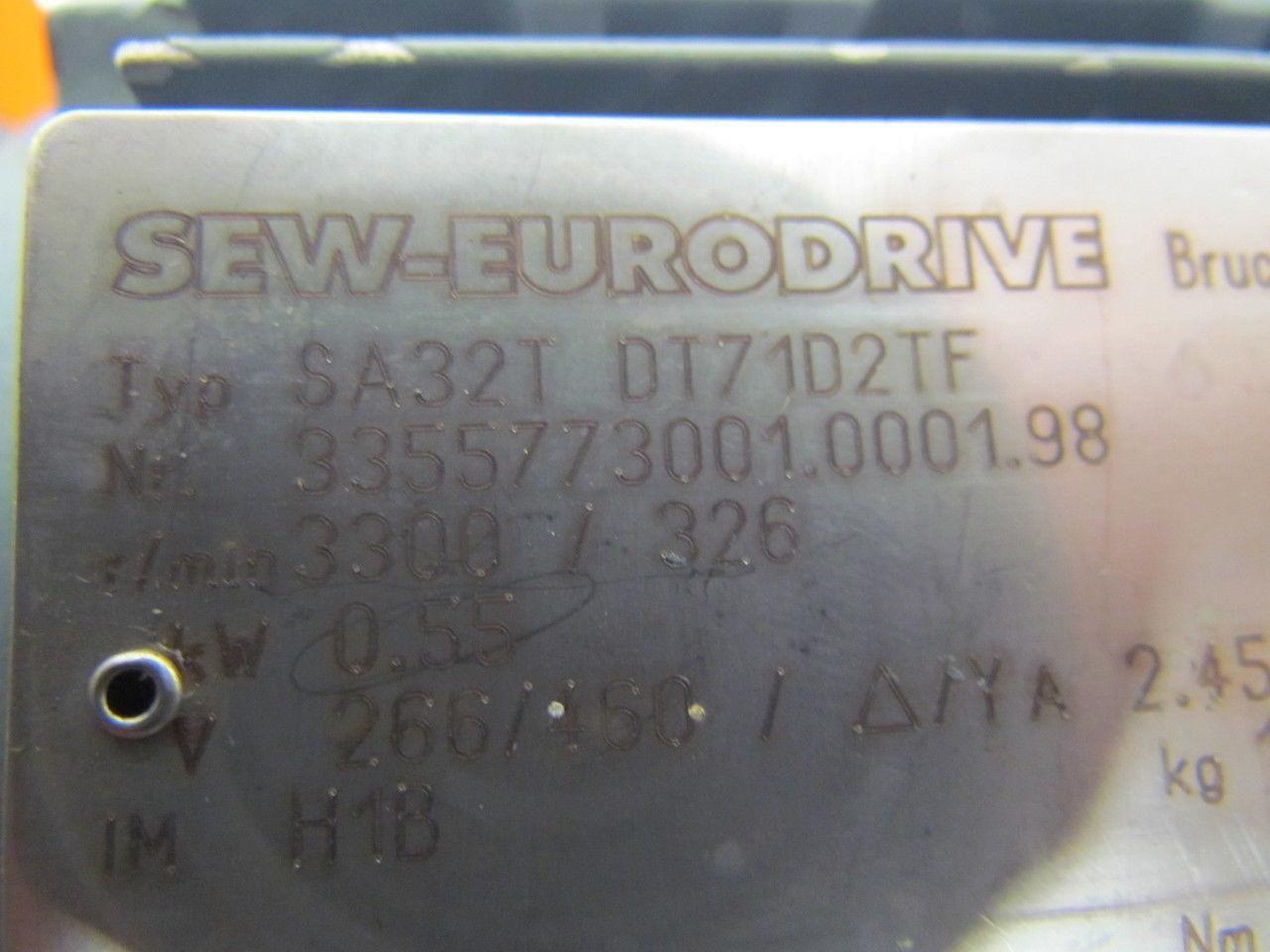 SEW-EURODRIVE SA32T DT71D2TF Gear Motor 3/4Hp .55KW 3Ph 266/460V 3300 RPM 10:1