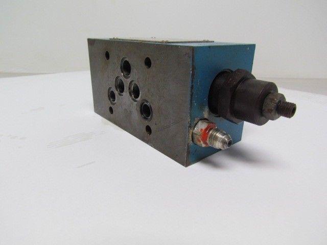 Vickers DGMX2-5-PP-BW-E-S-30 SystemStak Reversible Hydraulic Reducing Valve