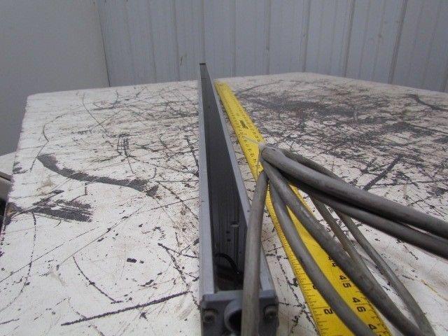 Weldotron 8224 Safe-T-Lite Safety Light Curtain Projector 55" OAL