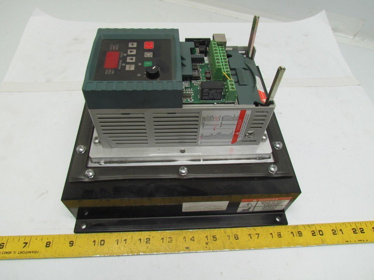 Reliance Electric 6MDDH-6P0102 AC Drive 0.75KW/1Hp 380-480VAC MD65 w/Heatsink