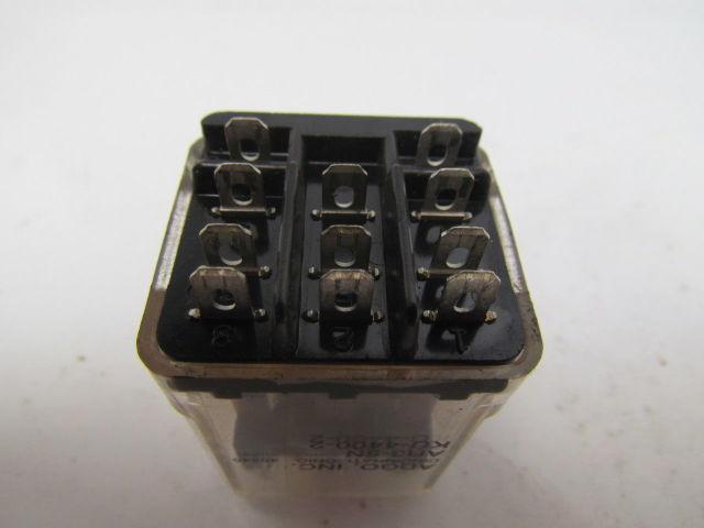 Adgo AR3-5NKU4400-2 11Blade Relay W/Indicator Light Used