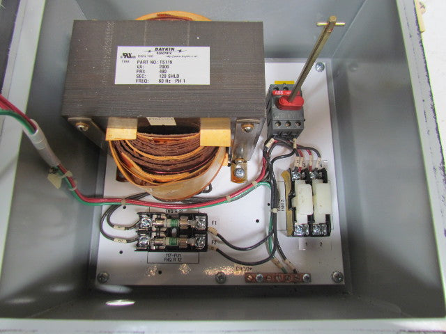 Daykin GPFS-01 LS Enclosed Transformer Disconnect 480V Pri 120 Sec. 1PH 2000VA