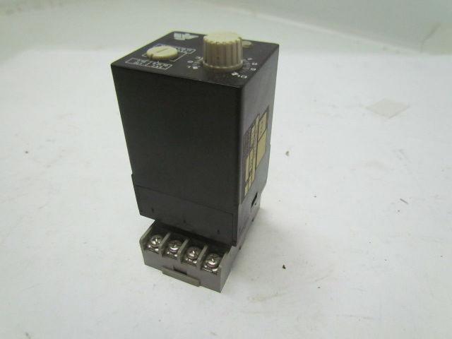 Eagle Signal CR301A6 110V 60H programablerelay w/ base