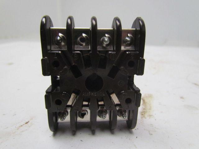 Eagle Signal CG907A3 120V AC/DC Time Delay Relay W/Base 0.25-1.75 Sec