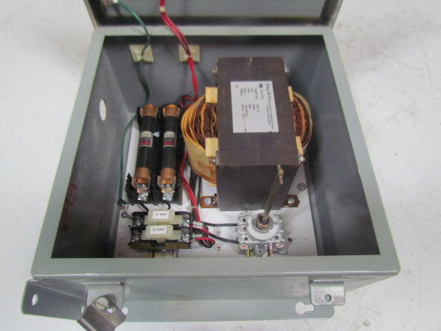 Daykin Elec. GPFS-01 LS Enclosed Transformer Disconnect 2000VA 480V Pri 120V Sec