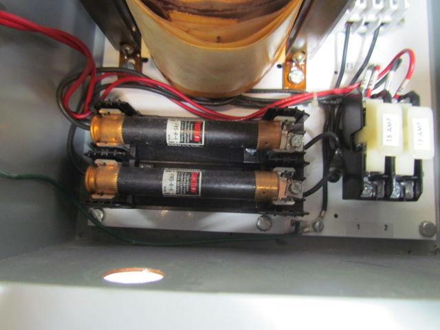 Daykin Elec. GPFS-01 LS Enclosed Transformer Disconnect 2000VA 480V Pri 120V Sec