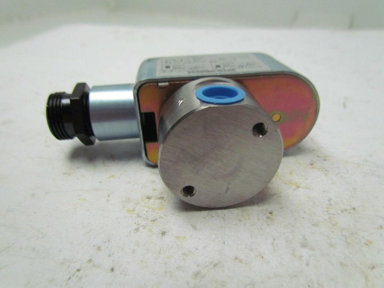 Honeywell 71215SN2QN00 2-Way Direct Acting NC Stainless Steel Valve Solenoid