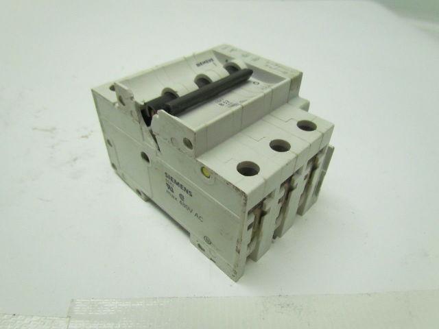 SIEMENS 5SX2 B40 40A 3 pole circuit breaker