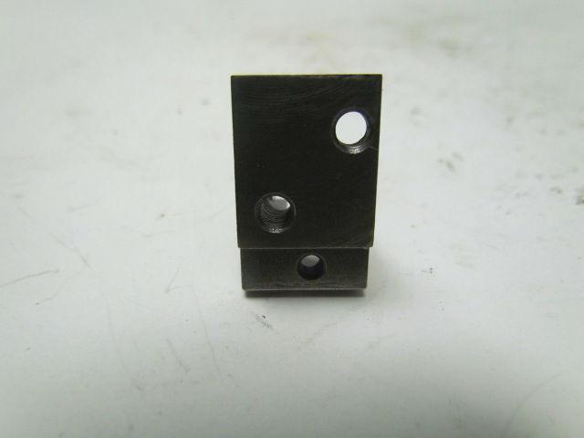 EW432 FD Dog Shnk F/TP Edg Sewing Machine Part