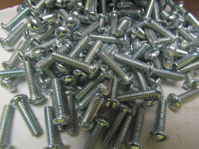 UST013448 #10-24 X 3/4" Slot round head machine screw grade 2 plated