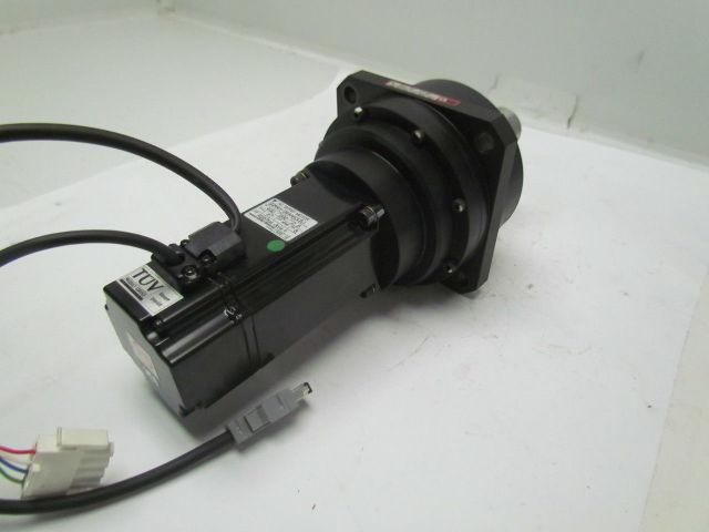 Yaskawa SGMAH-04AAAGC61 AC Servo Motor 400W 200V 3 Phase 3000RPM