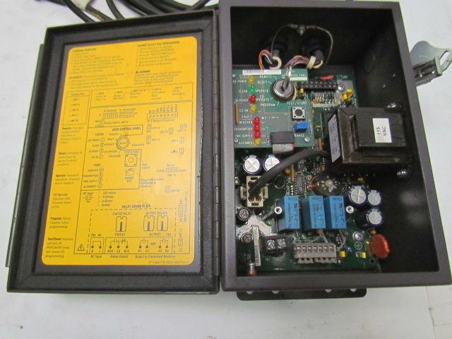 STI MS4328B2-AC1-20X-5R -U-W Light Curtain Controller 115VAC w/ Cables