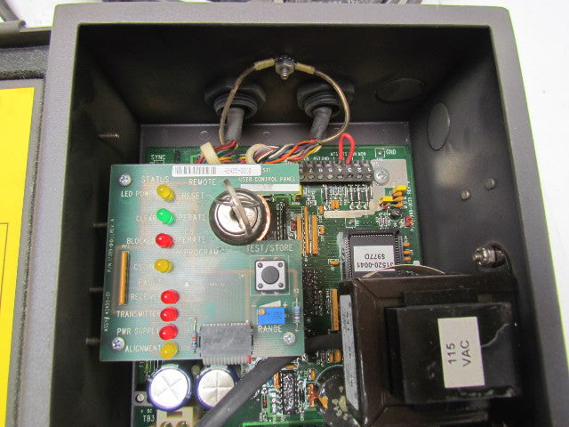 STI Scientific Technologies MS4328B-2 2 Light Curtain Controller 115VAC w/ Cords