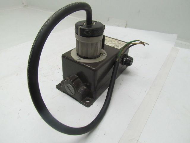 Cooper Du-All Hanger 513N Fixture Fitting For Damp Locations 277V 10A w/Plug
