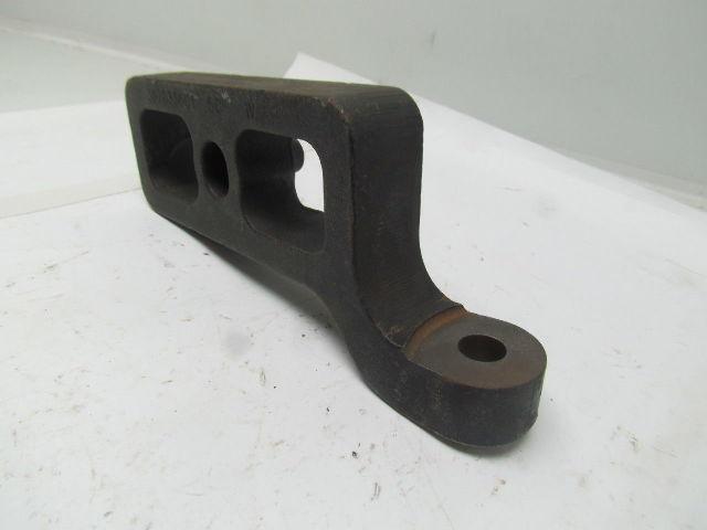 International 3870338C1 K10F Front left hand shackle axle bracket