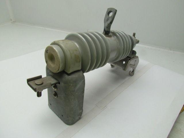 Joslyn 100/200 A Fuse 300A Blade high voltage arrestor over-head pole top