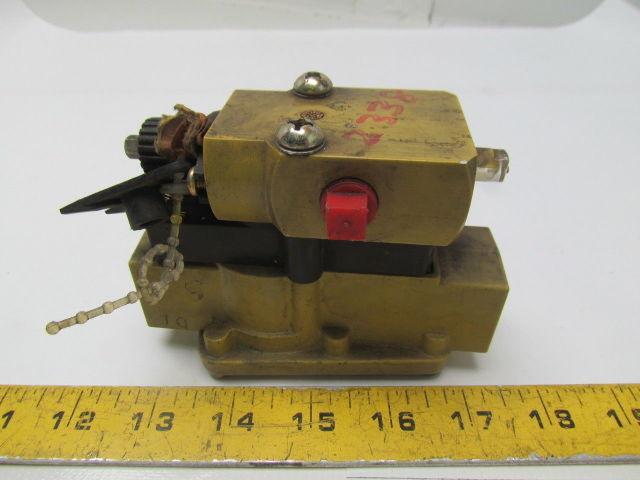 Master Pneumatic A60041 Single Point injection lubricator for air tools 1/2"NPT