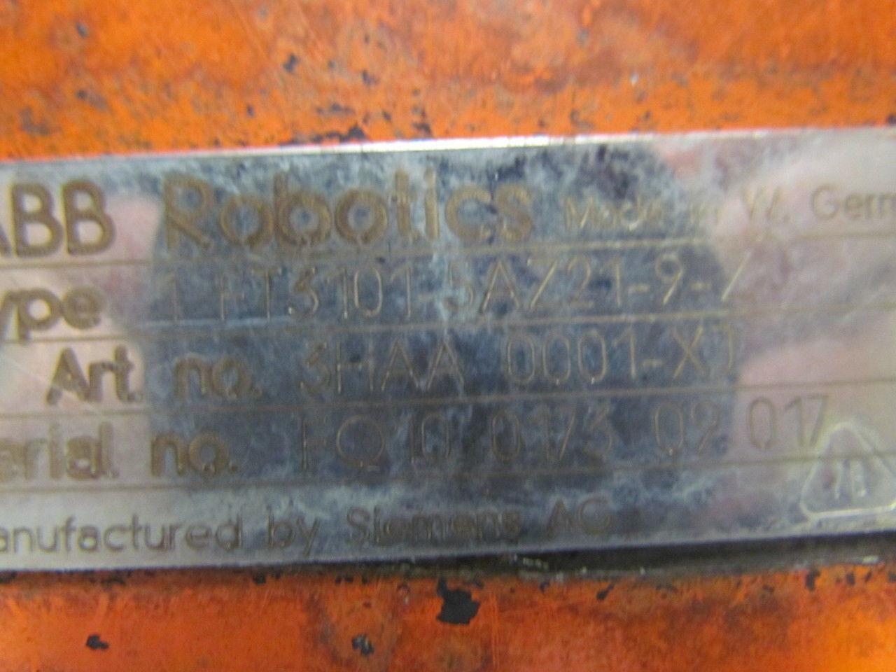 ABB Robotics/Siemens 1FT3101-5AZ21-9-Z 3HAA-0001-XJ Servo Motor w/Gearend shaft