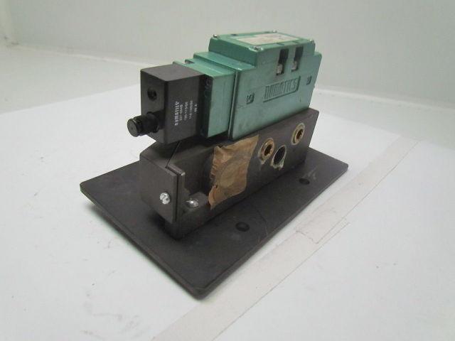 Numatics I24BA43BK/123BA400K Pneumatic solenoid air valve w/manifold 120VAC 06A