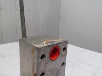 Stauff BBV25320001M Two Way High Pressure Ball Valve 4500PSI Block Body Valve