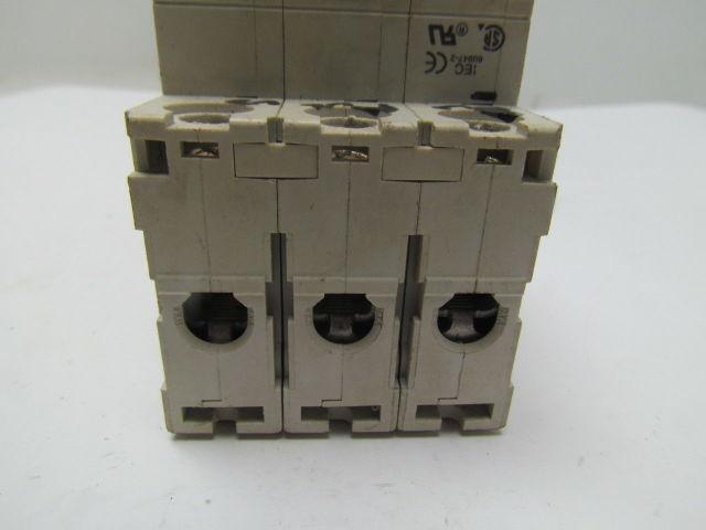 Merlin Gerin C40A 24472 277/480V Multi 9 circuit breaker 3-pole