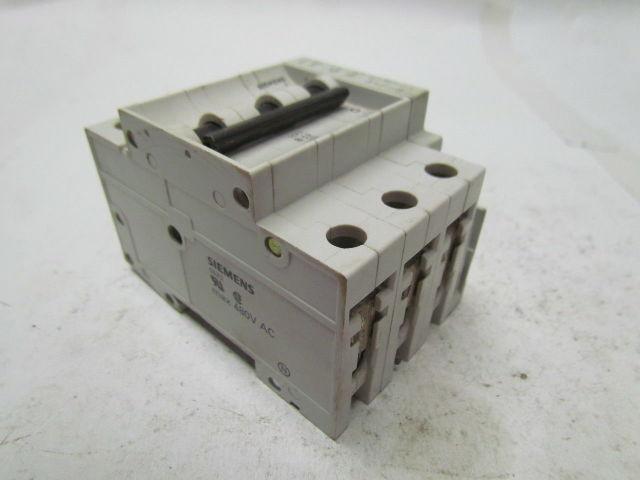 Siemens 5SX2B32 3 pole circuit breaker 480VAC w/5SX91HS 220/230V 2NO
