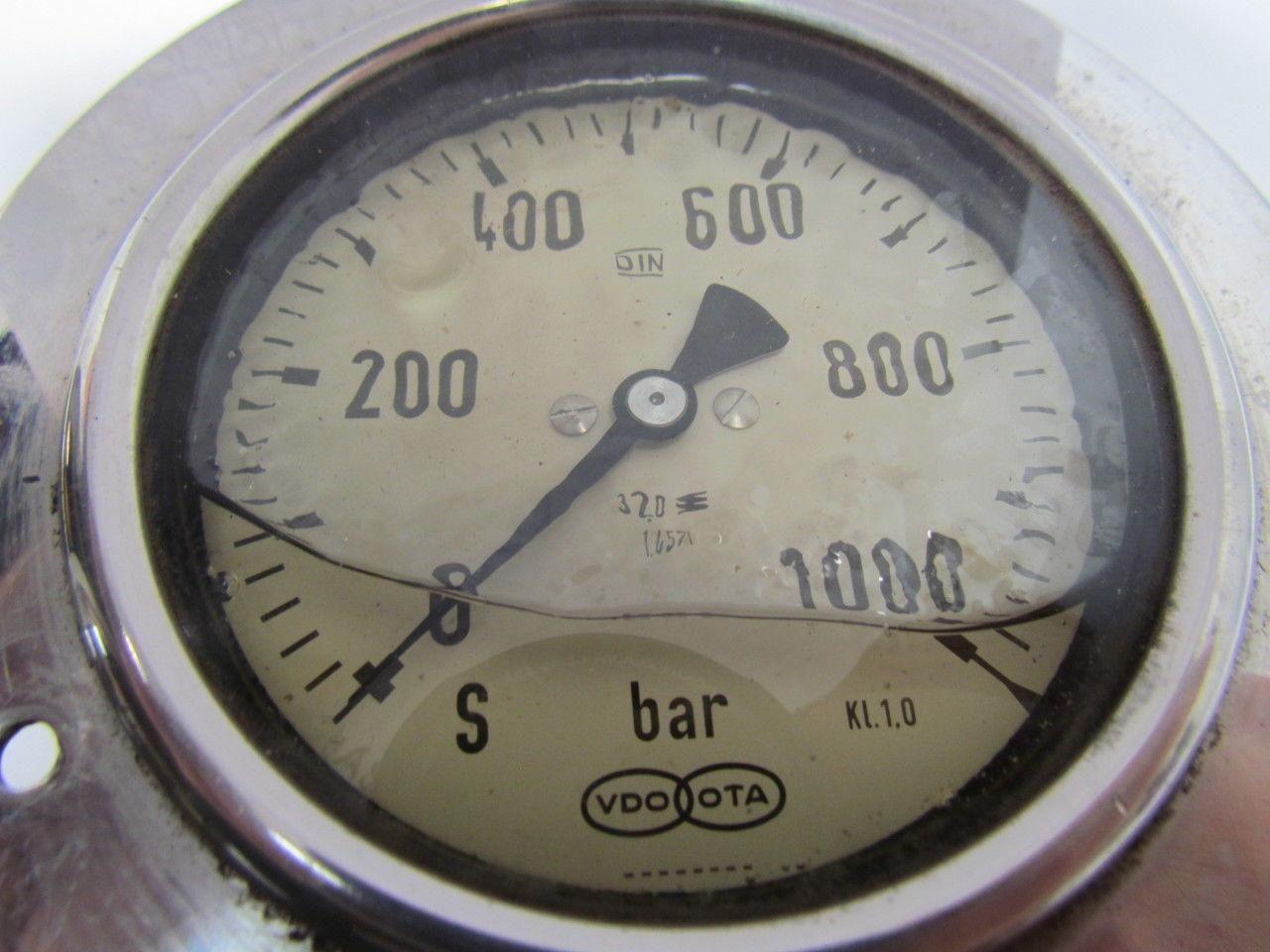 VDO OTA 3-1/2"face panel mount 0-1000bar gauge oil filled bottom connect 1/4"npt