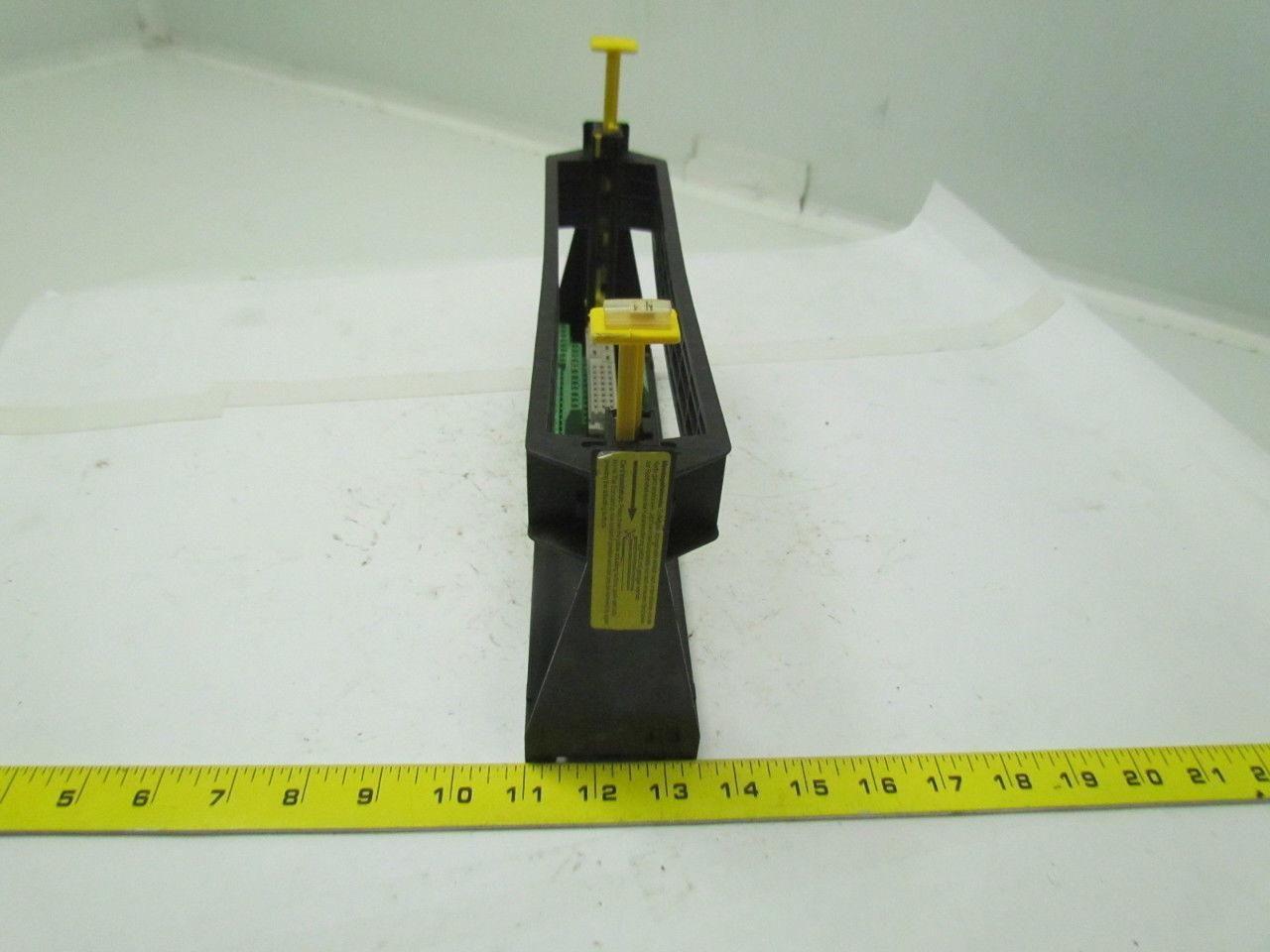 Murrelektronik 631716 SKPD 24/7 Ferrocontrol servo drive card module holder 250V