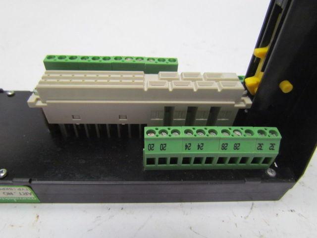 Murrelektronik 631716 SKPD 24/7 Ferrocontrol servo drive card module holder 250V