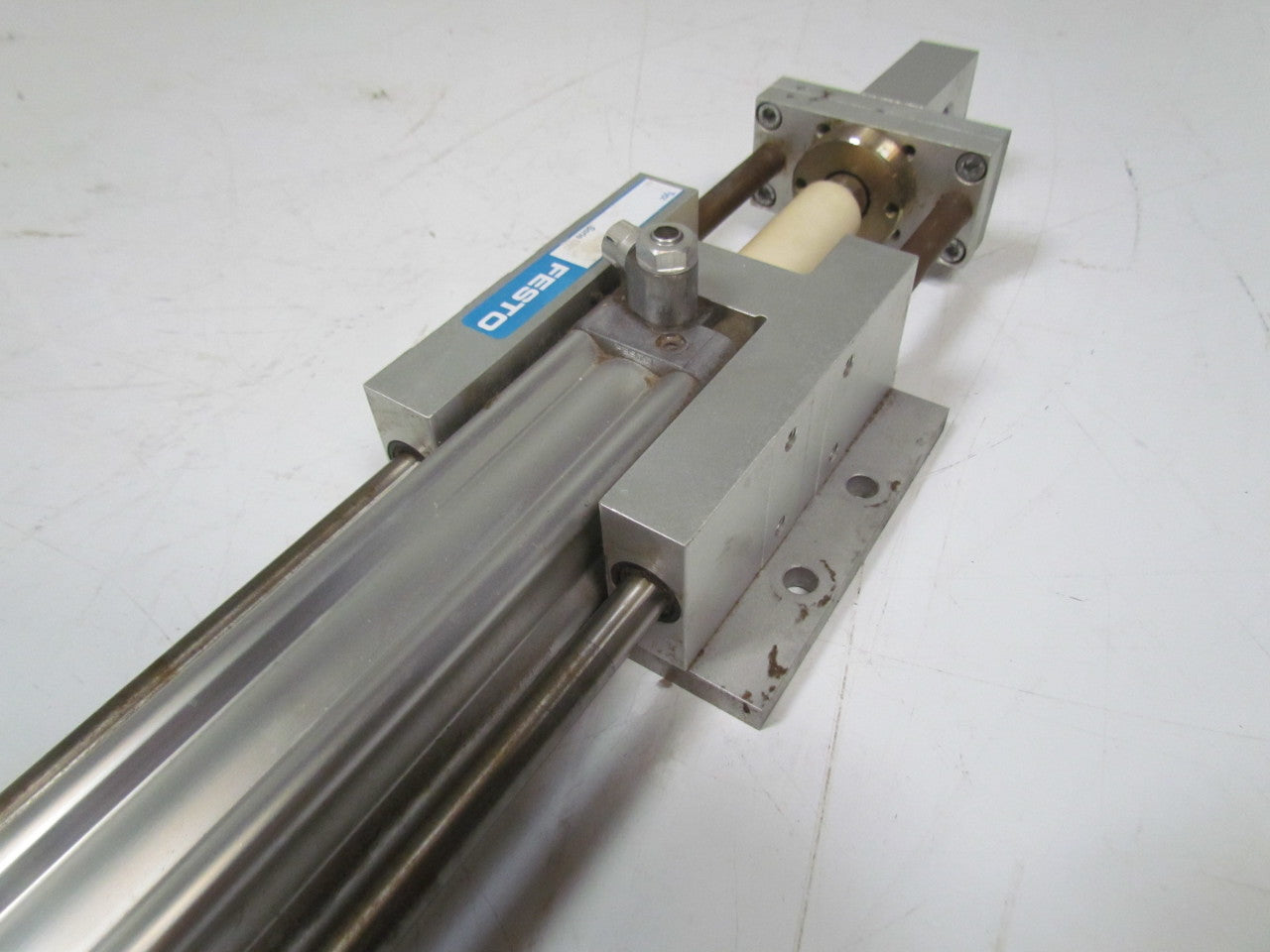 Festo Linear Guide w/ Pneumatic cylinder 6"stroke 1"bore