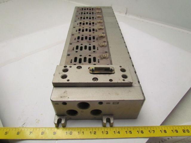SMC VV829-04S-SUQW06BT-W1 Pneumatic valve manifold block 3/4"NPT ports 8 station