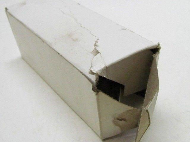 EAton Sperry Vickers 000895-X Valve NIB