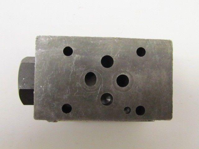 Vickers DGMDC 3 Y PK 41 Hydraulic Check Valve NEW