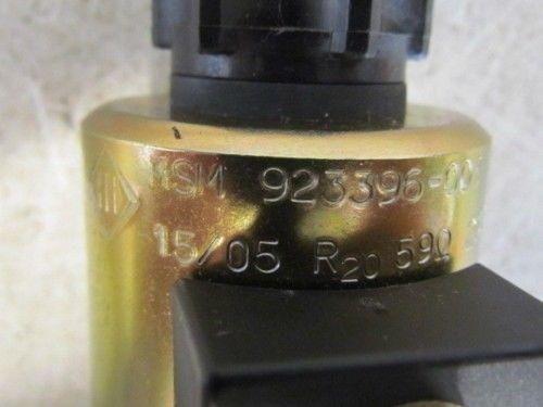 Parker D1VW020HNJDLMJ5-82 Hydraulic Valve