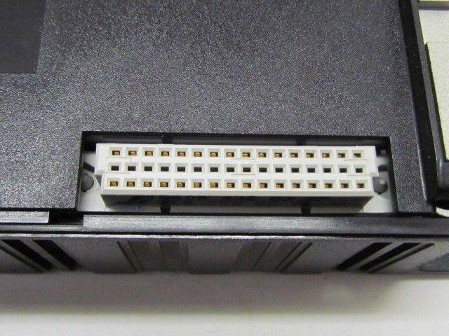 Schneider TBXDMS16C222 Telemecanique Square D TBX7 SOC. 8I+8OS 2A WFD