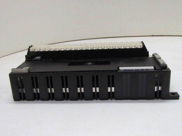 Schneider TBXDMS16C222 Telemecanique Square D TBX7 SOC. 8I+8OS 2A WFD