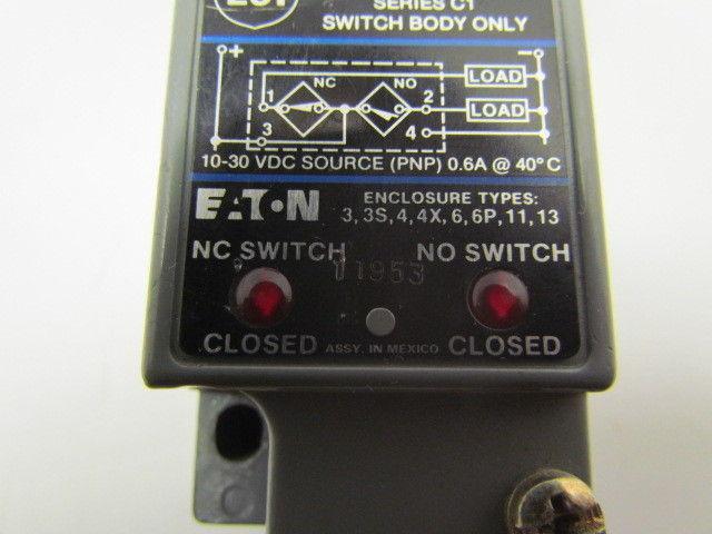 CH Cutler Hammer E51SPL Limit Switch on E51RN Receptacle With E51DF33 Head