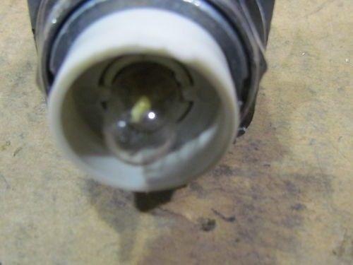 Rees 40700-085 40700085 Dual Voltage non press to test Pilot Light NIB