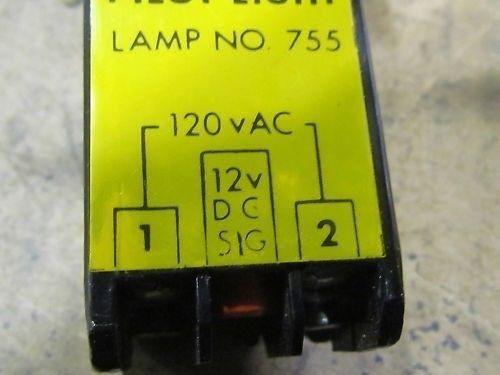 Rees 40700-085 40700085 Dual Voltage non press to test Pilot Light NIB