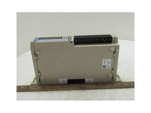 Gould Modicon B350 1-B350-001 Output Module