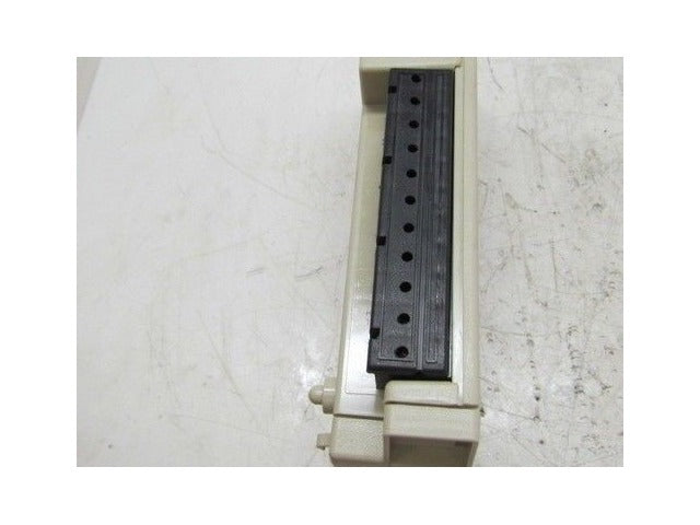 Gould Modicon B350 1-B350-001 Output Module