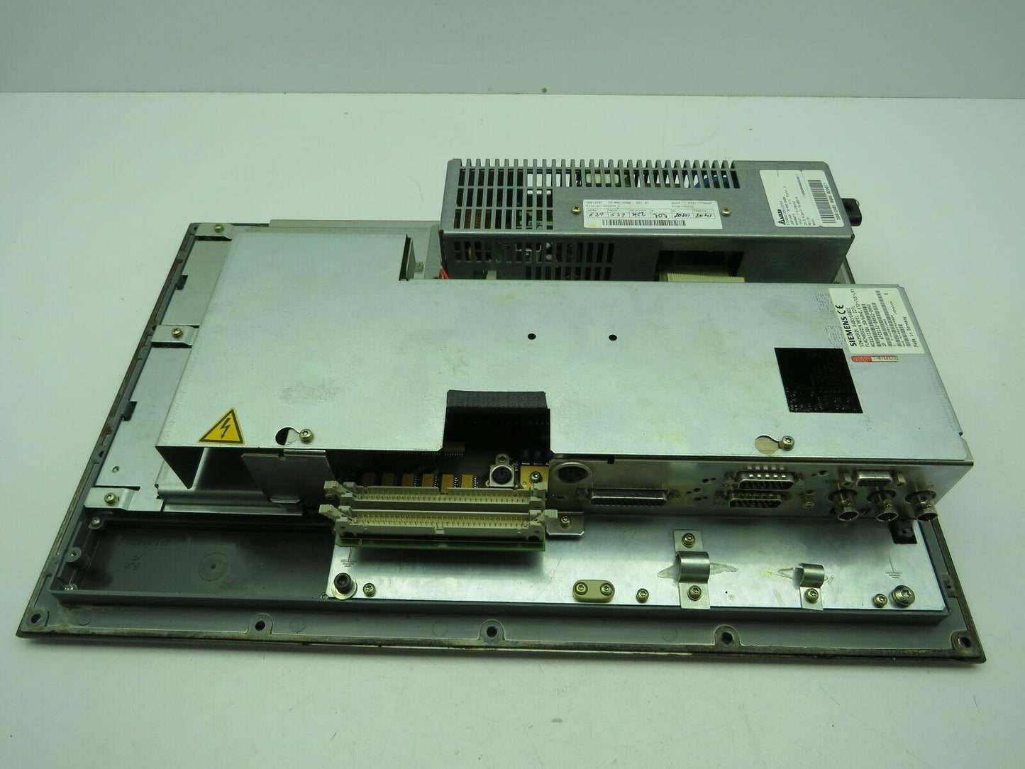 Siemens 6FC5103-0AB03-0AA3 Sinumerik 840C/840CE Operator Panel 115/230V