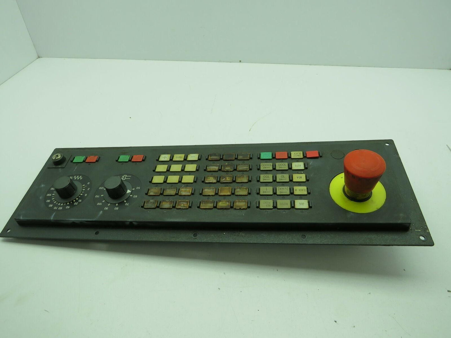 Siemens 6FC5203-0AD11-0AA0 Control Panel 480D 24VDC Version E