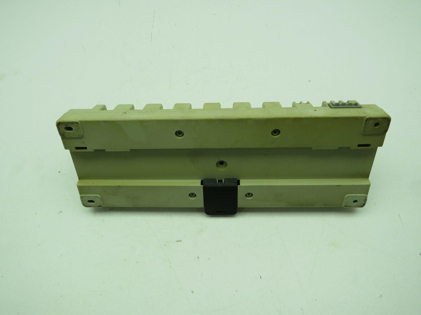 Siemens 6FC5111-0CA73-0AA1 PLC 8 Slot Chassis Backplane Rack Version C
